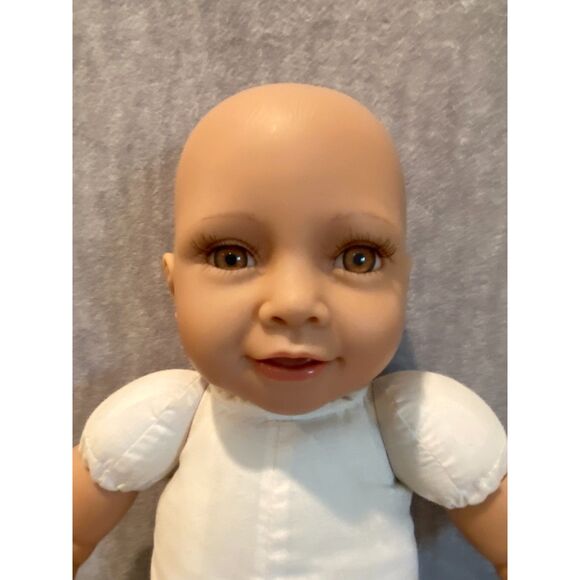 Molly P Originals Doll A-80 YaYa Cloth Body‎ Vinyl Limbs 2006 #102841 HTF - Picture 2 of 7